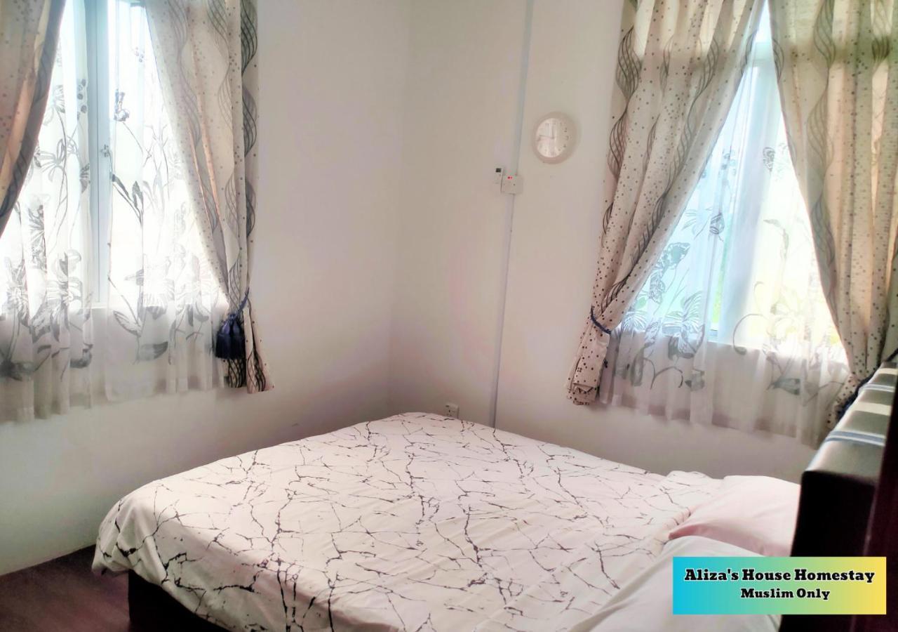 Aliza'S House Homestay Pd Mini Bungalow Port Dickson Bagian luar foto